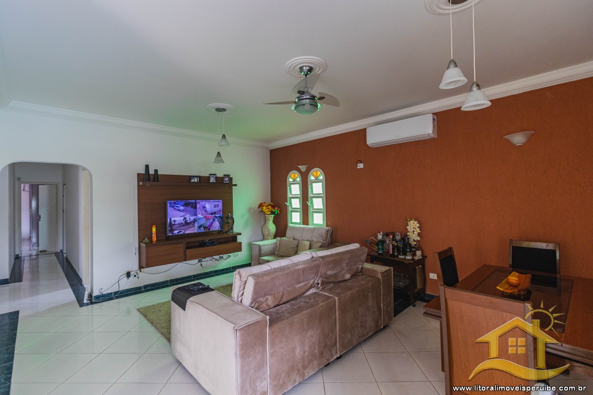 Casa no bairro Ribamar, Lado Linha