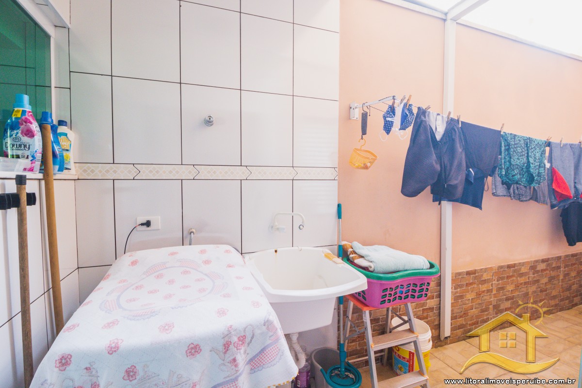 Casa no bairro Centro, Lado Linha