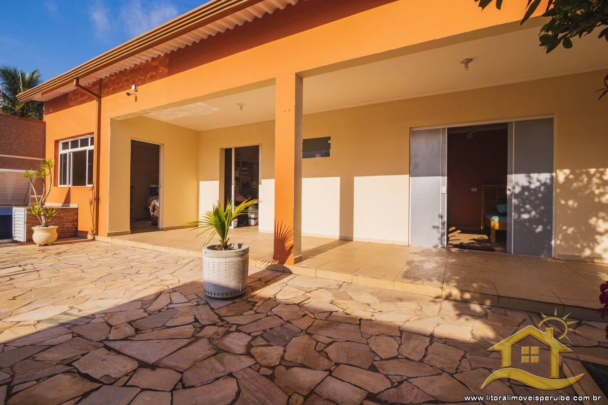Casa no bairro Centro, Lado Linha