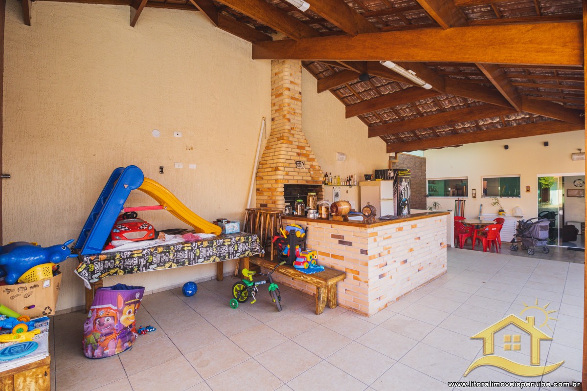 Casa no bairro Centro, Lado Linha