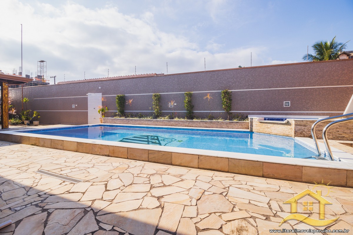 Casa no bairro Centro, Lado Linha