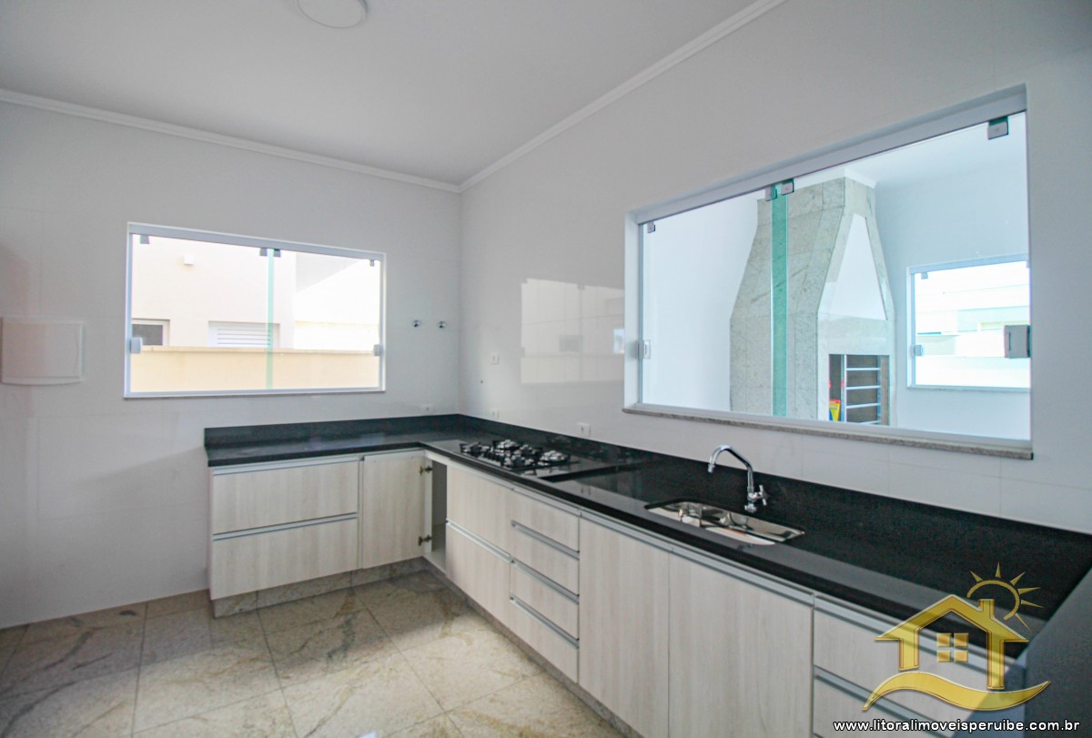 Casa no bairro Bougainvillée IV, Pós Linha