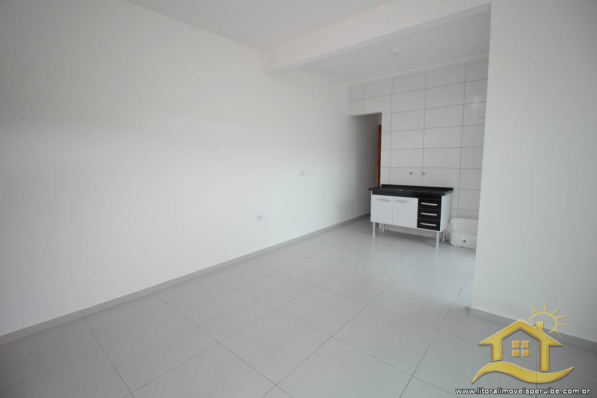Casa no bairro Jardim Peruíbe, Pós Linha