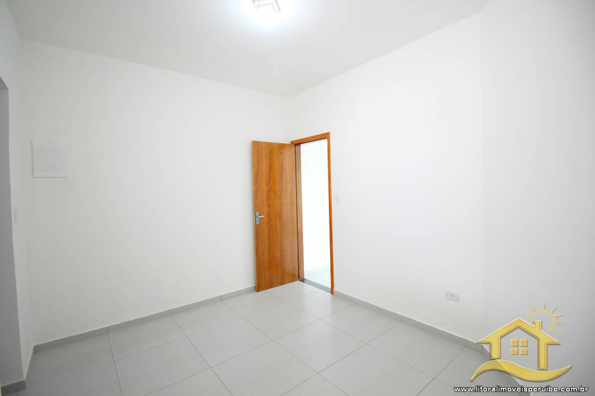 Casa no bairro Jardim Peruíbe, Pós Linha