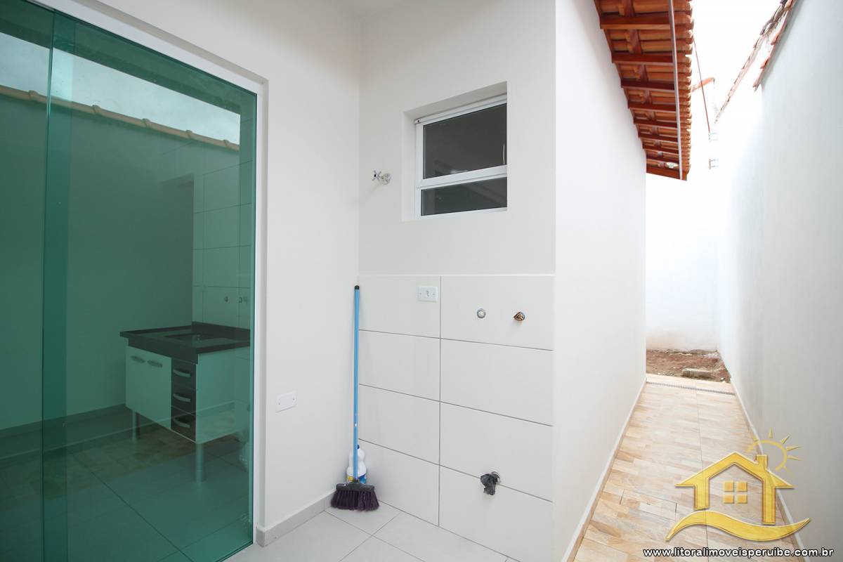 Casa no bairro Jardim Peruíbe, Pós Linha