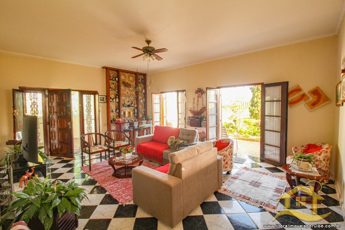 Casa no bairro Turístico, Lado Linha