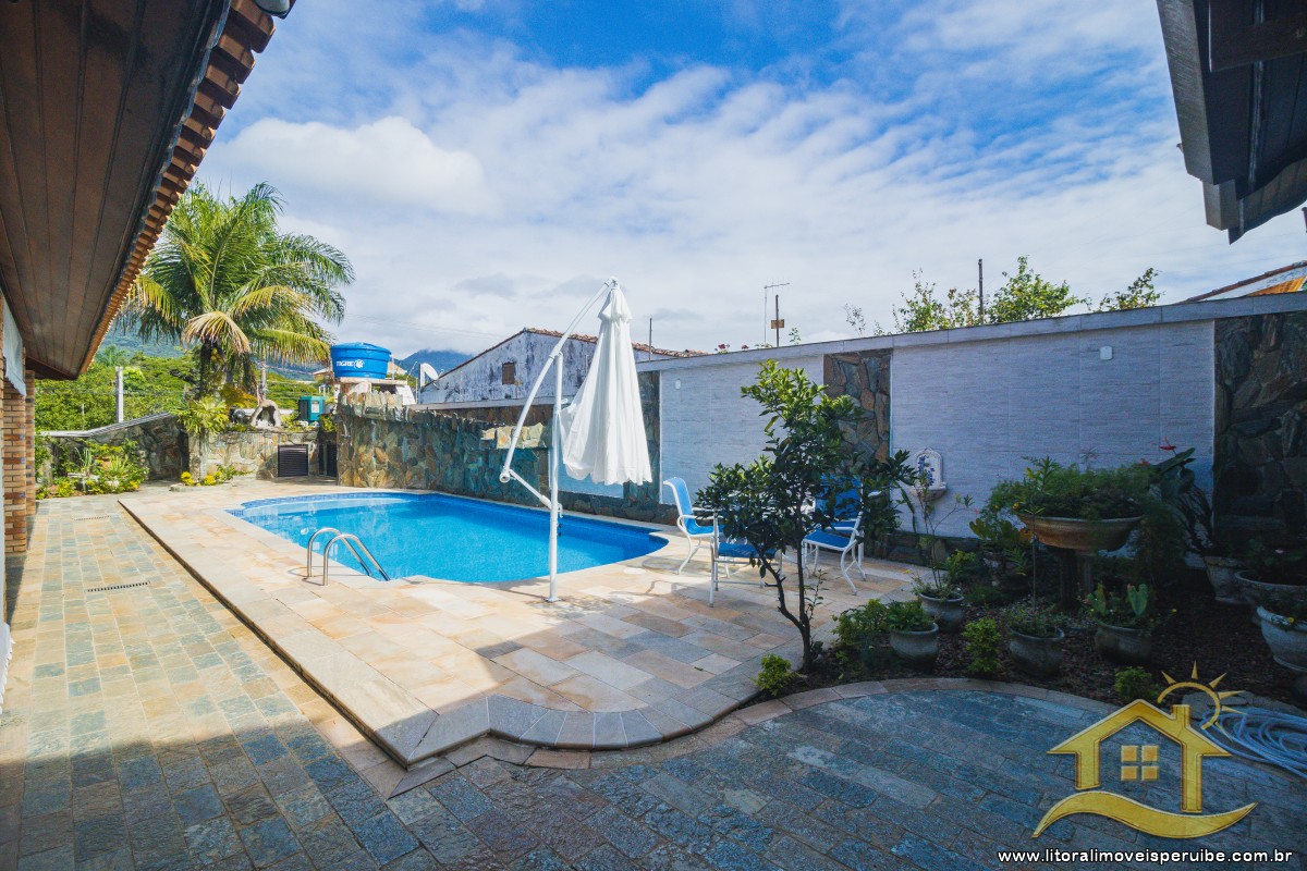 Casa no bairro Centro, Lado Linha