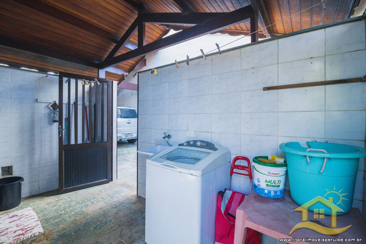 Casa no bairro Centro, Lado Linha
