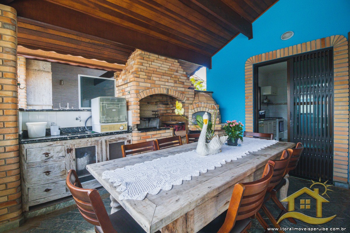 Casa no bairro Centro, Lado Linha