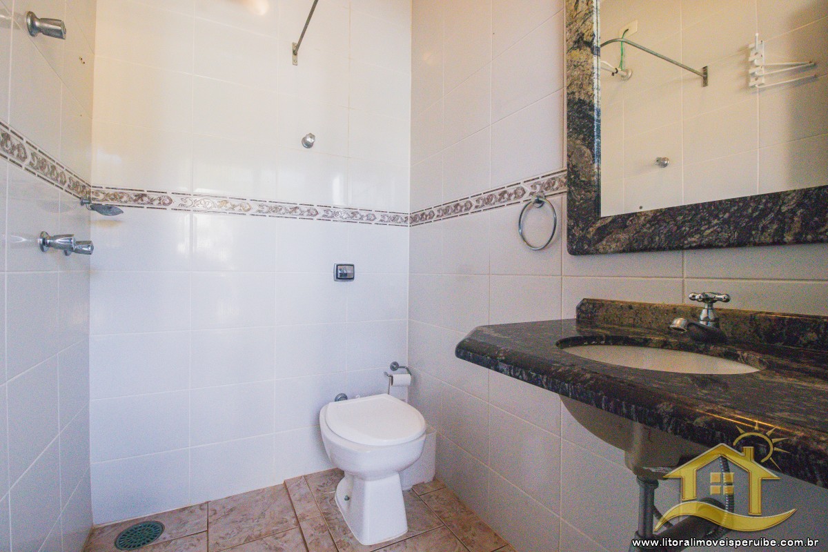 Casa no bairro Centro, Lado Linha