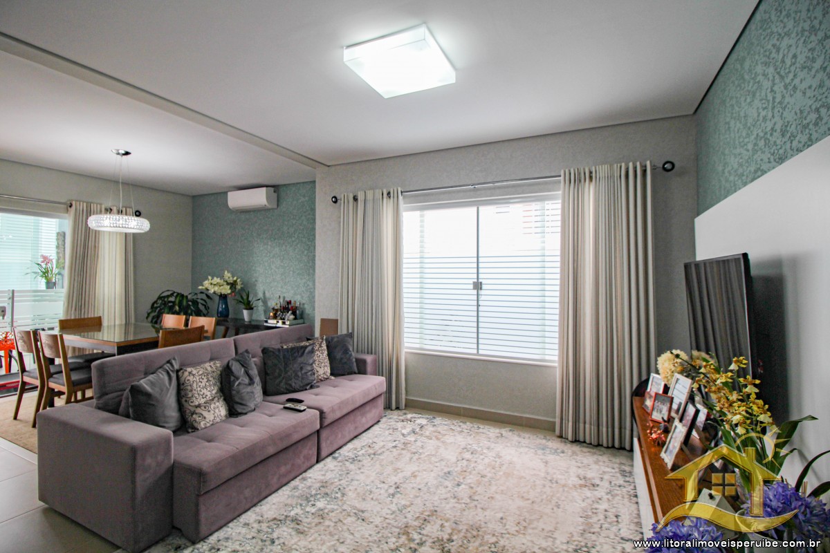 Casa no bairro Bougainvillée IV, Pós Linha