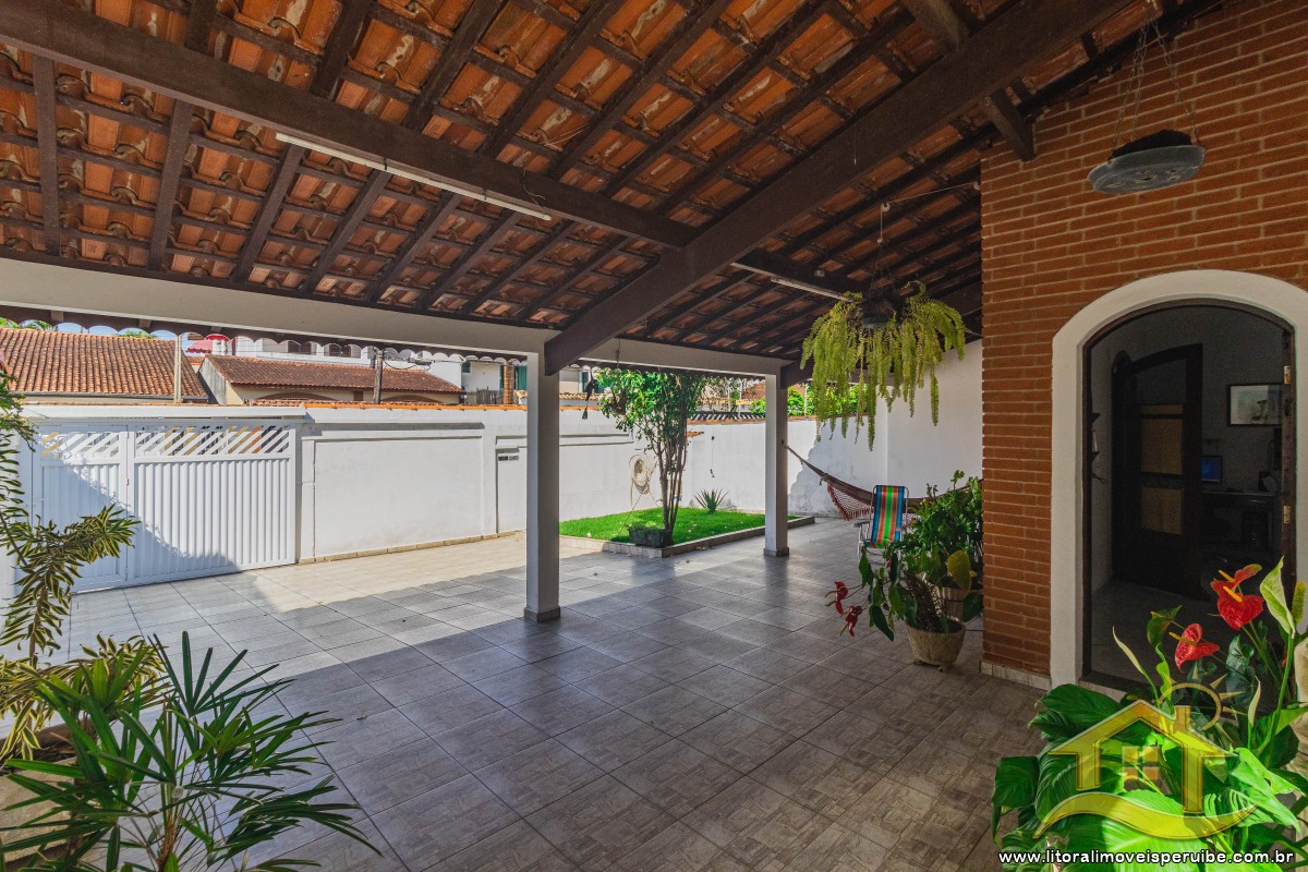 Casa no bairro Centro, Lado Linha
