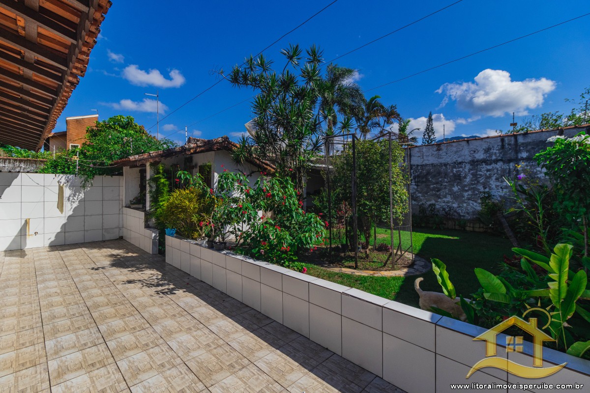 Casa no bairro Centro, Lado Linha