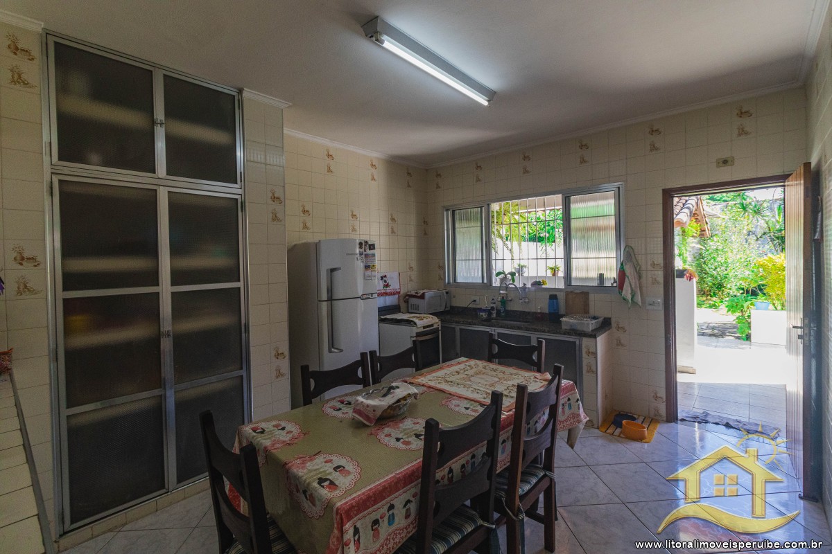Casa no bairro Centro, Lado Linha