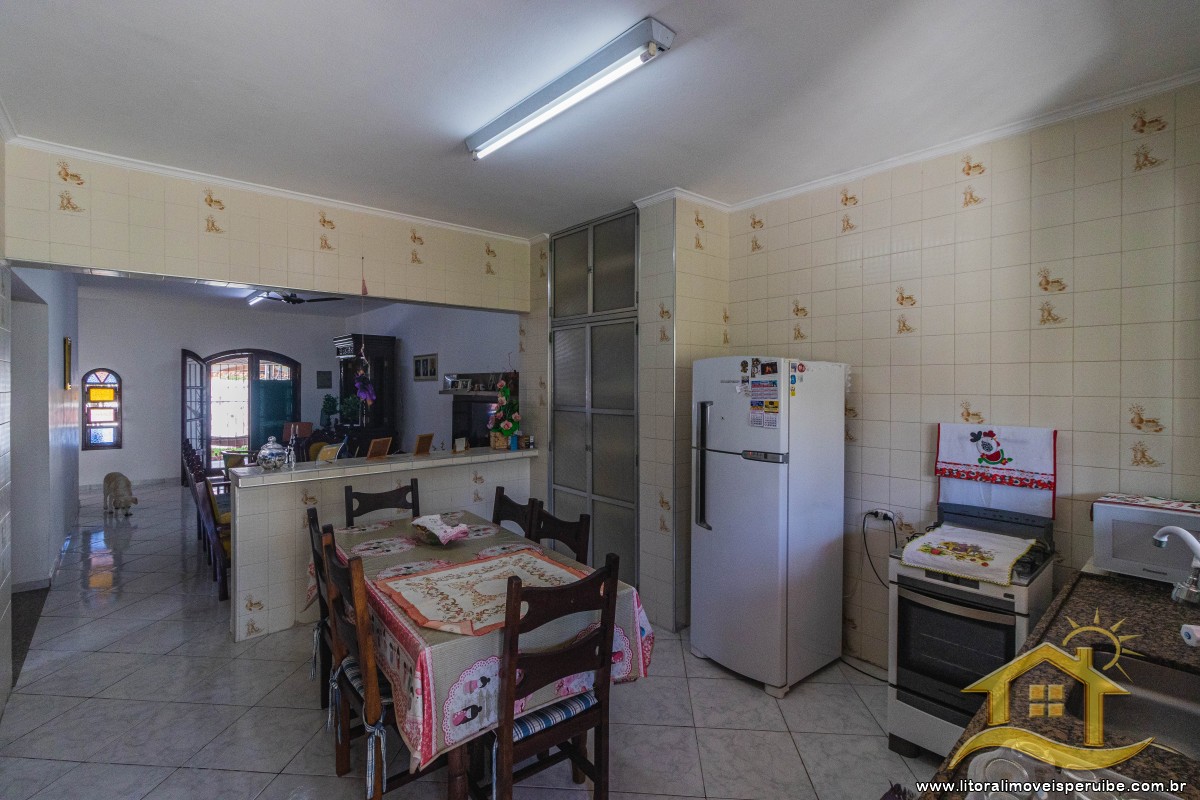 Casa no bairro Centro, Lado Linha