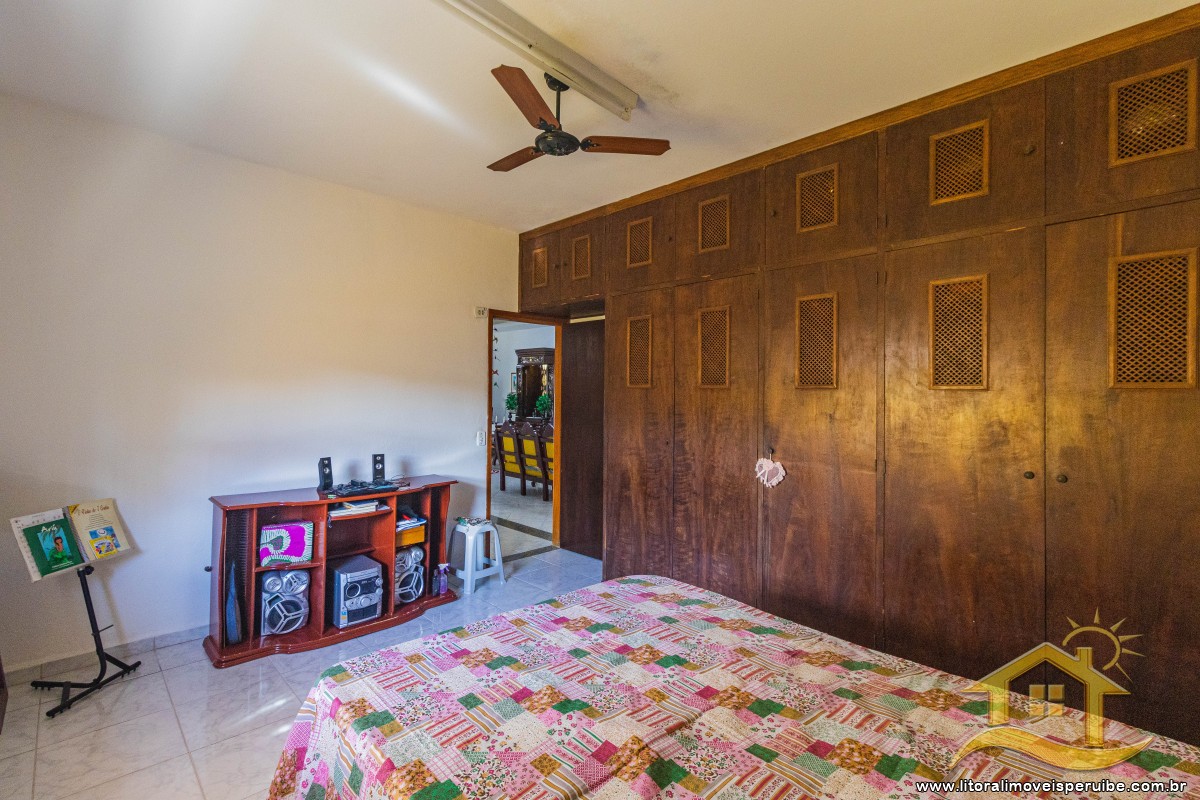 Casa no bairro Centro, Lado Linha