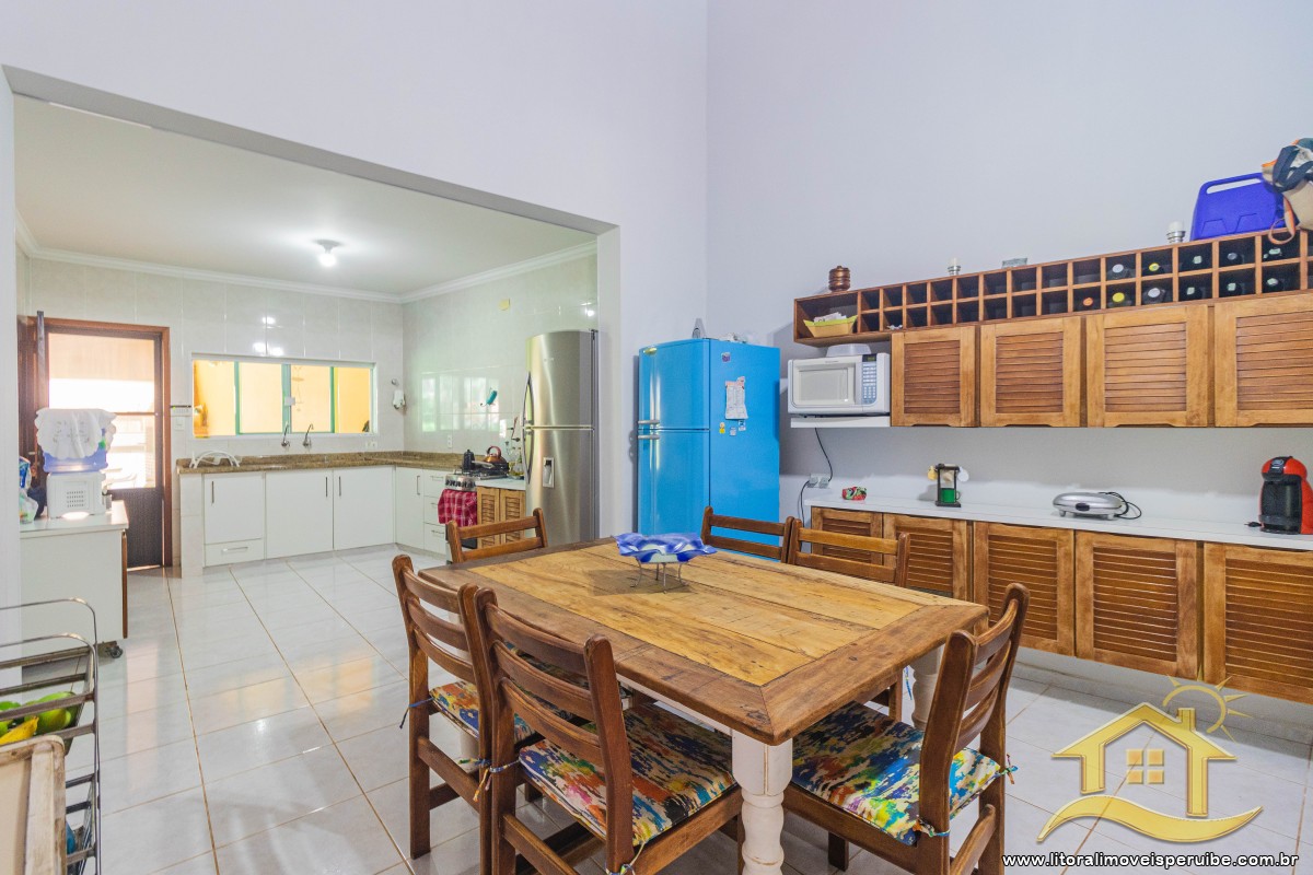 Casa no bairro Stella Maris, Lado Linha