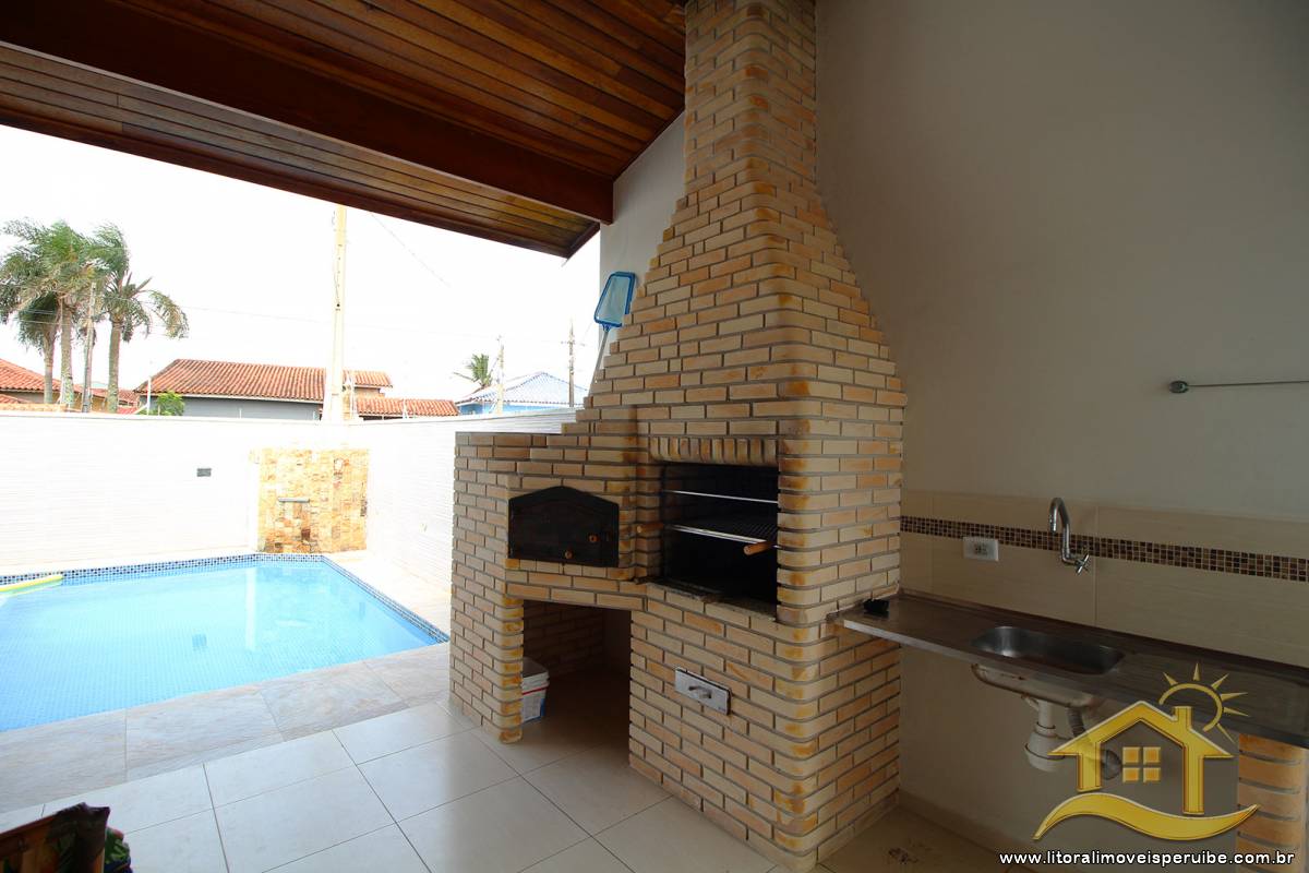 Casa no bairro Belmira Novaes, Lado Linha
