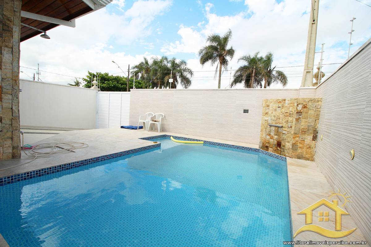 Casa no bairro Belmira Novaes, Lado Linha