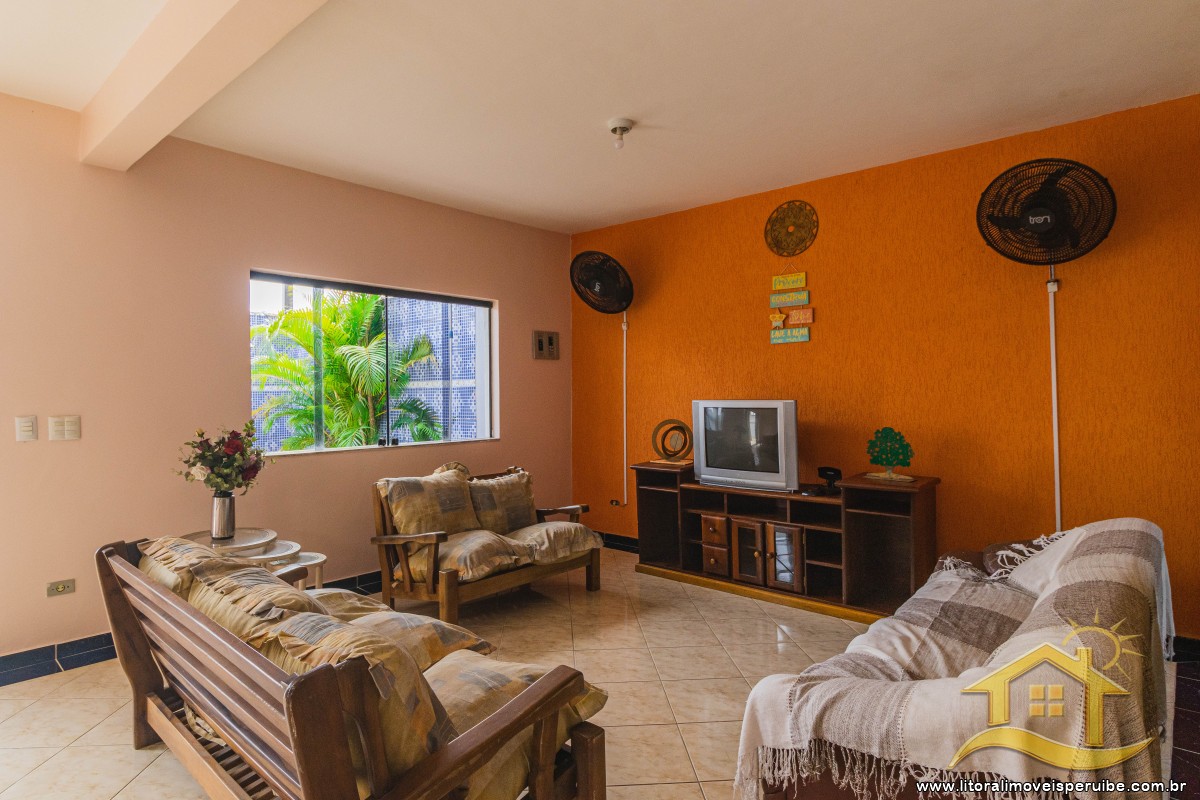 Casa no bairro Oásis, Lado Linha