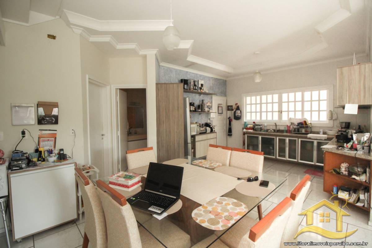 Casa no bairro Centro, Lado Linha