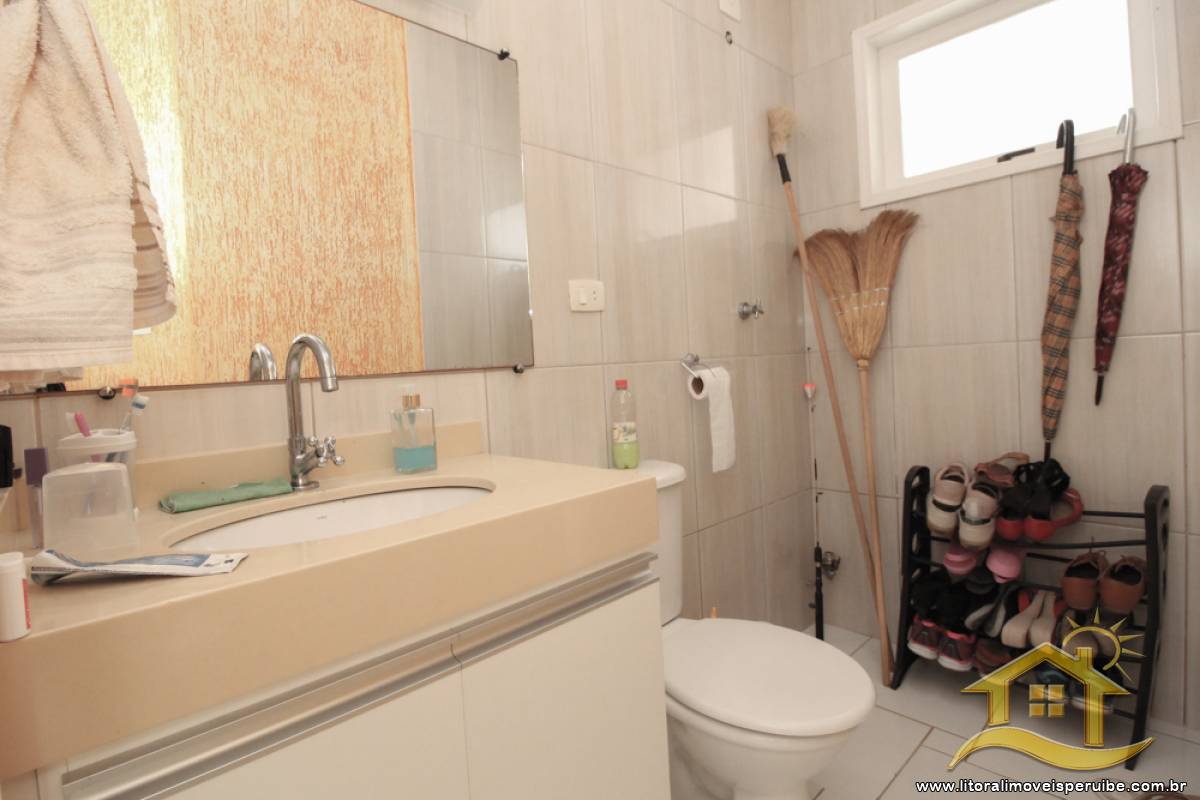 Casa no bairro Centro, Lado Linha