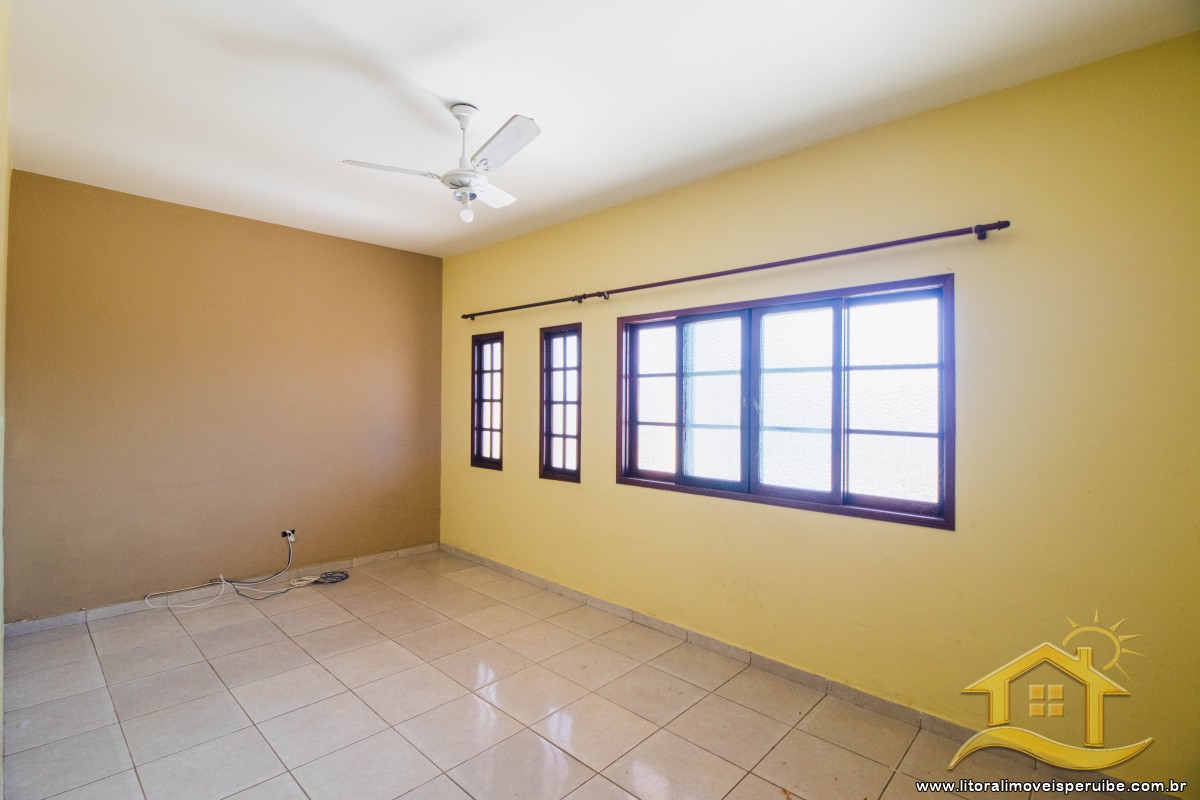 Casa no bairro Jardim Peruíbe, Pós Linha