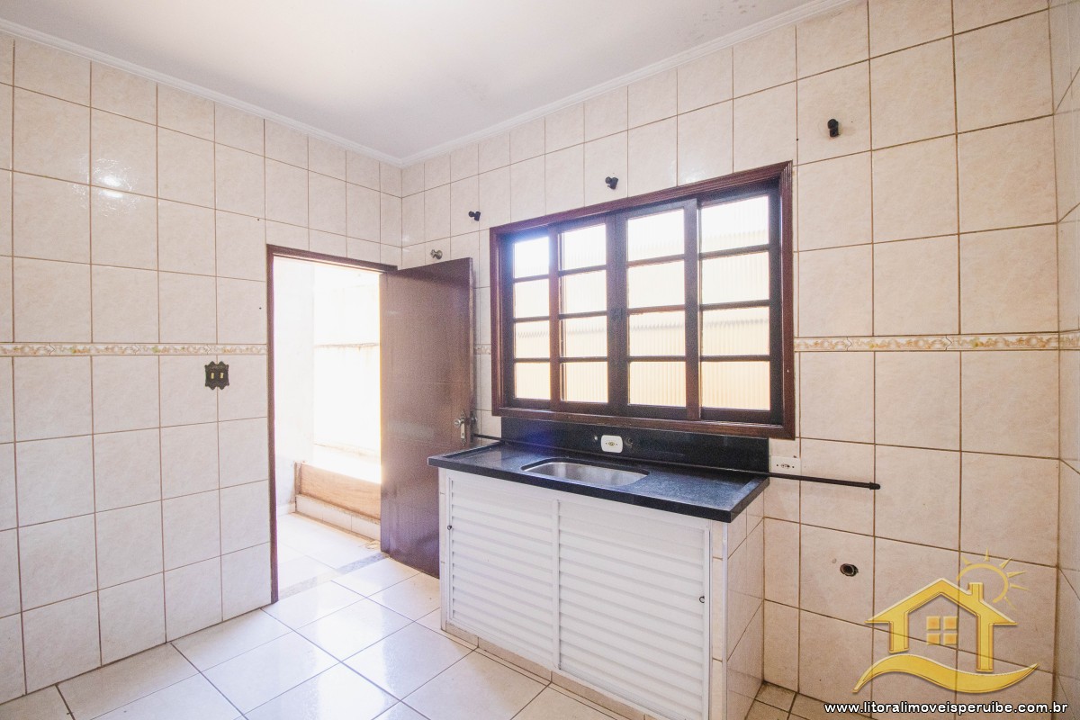 Casa no bairro Jardim Peruíbe, Pós Linha