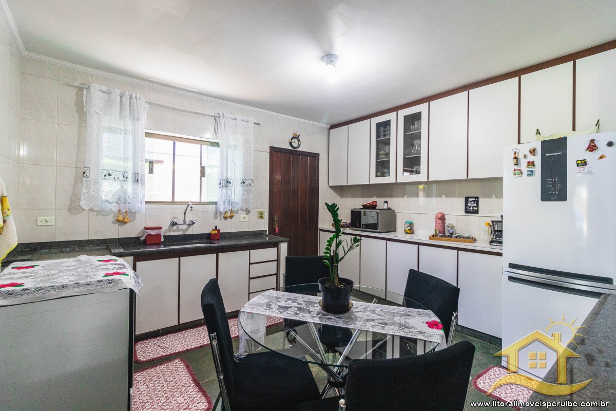 Casa no bairro Bougainvillée II, Lado Linha