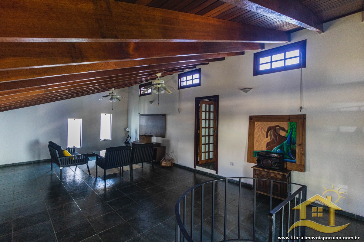 Casa no bairro Bougainvillée II, Lado Linha