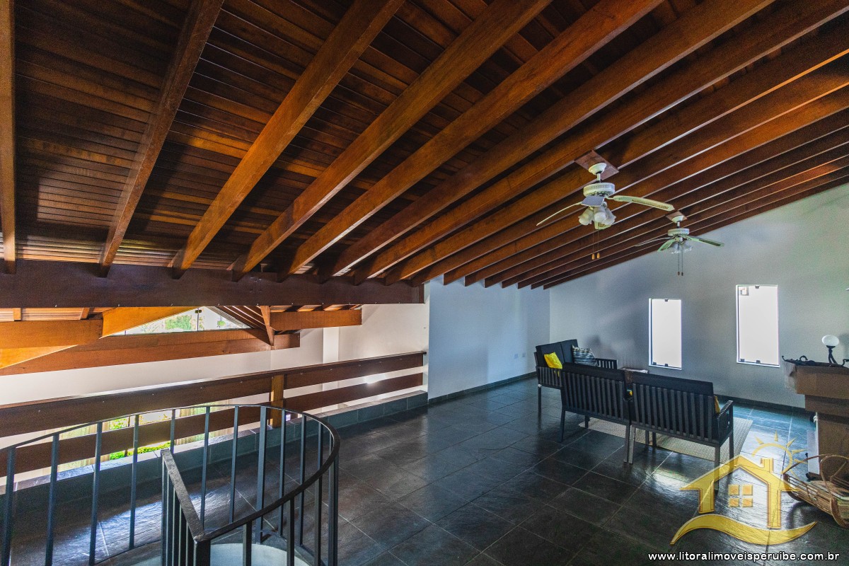 Casa no bairro Bougainvillée II, Lado Linha