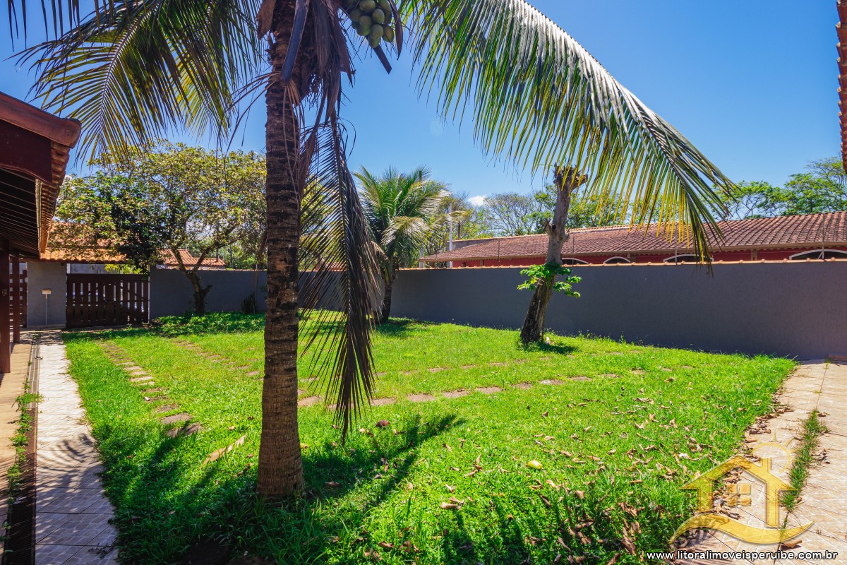 Casa no bairro Belmira Novaes, Lado Linha