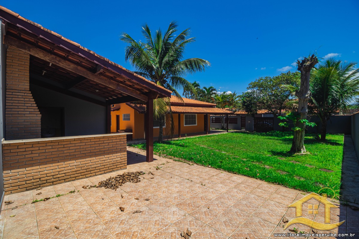 Casa no bairro Belmira Novaes, Lado Linha
