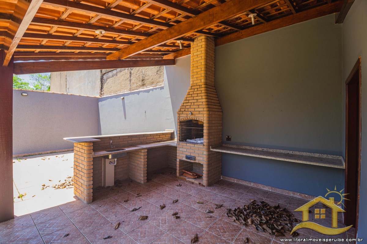 Casa no bairro Belmira Novaes, Lado Linha
