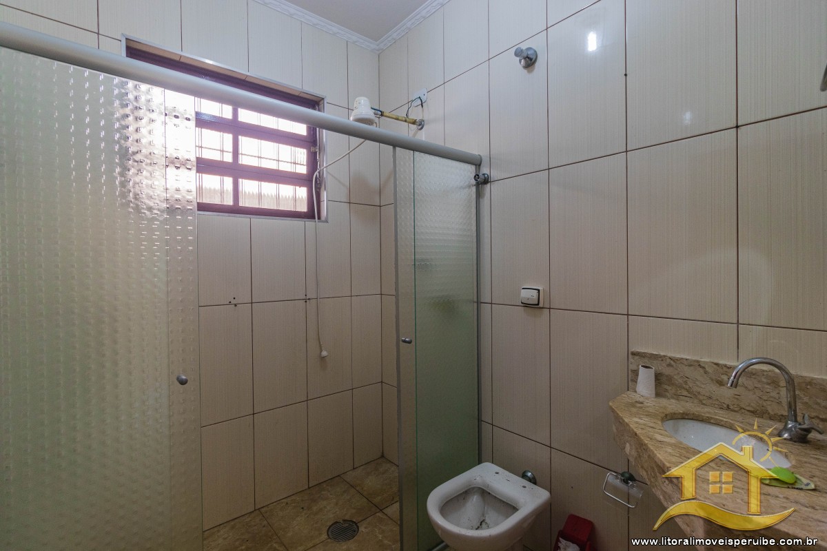 Casa no bairro Belmira Novaes, Lado Linha