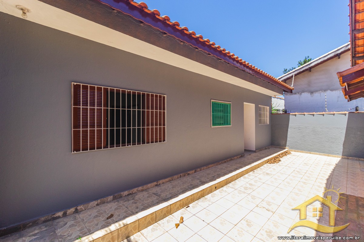 Casa no bairro Belmira Novaes, Lado Linha