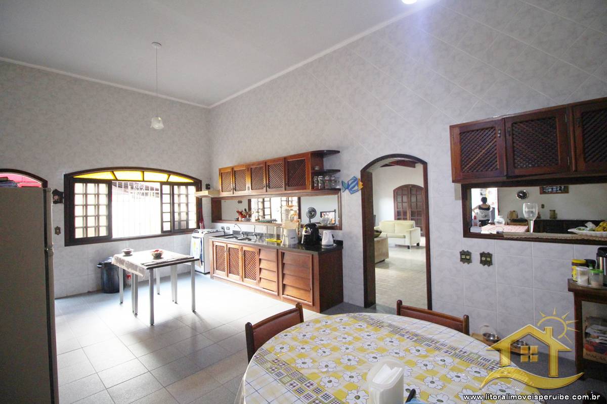 Casa no bairro Centro, Lado Linha