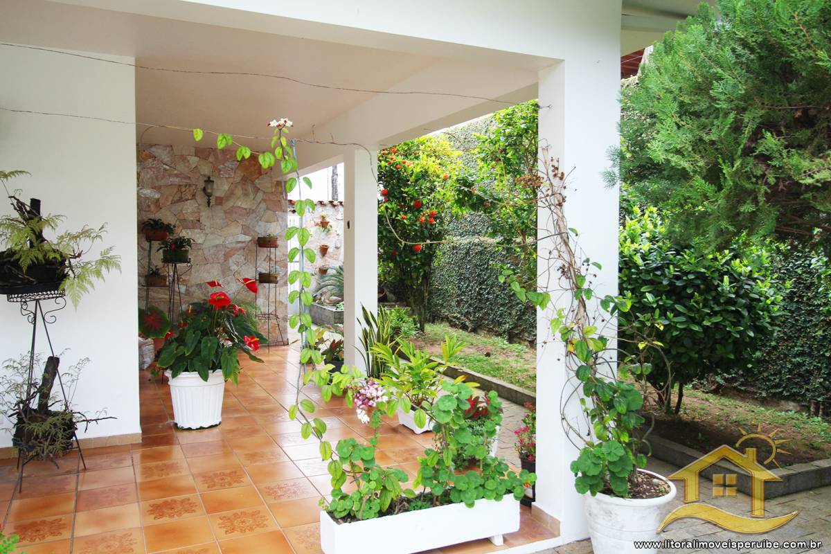 Casa no bairro Centro, Lado Linha