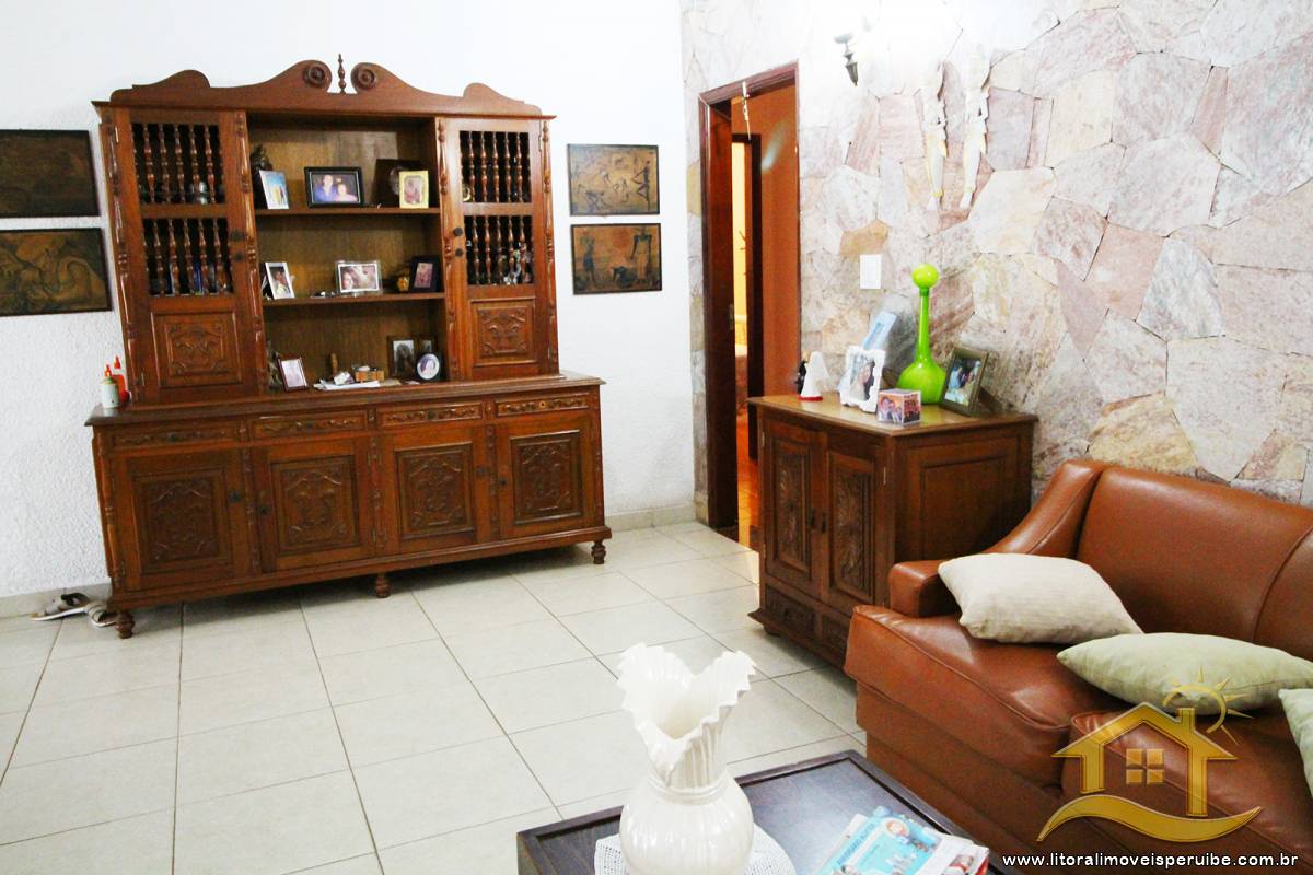 Casa no bairro Centro, Lado Linha