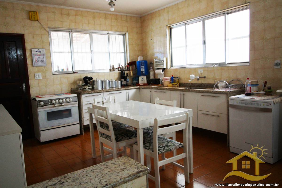 Casa no bairro Centro, Lado Linha