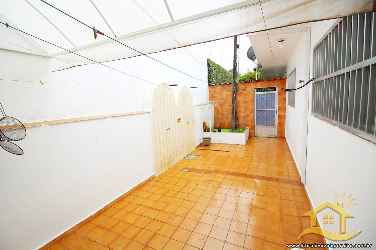 Casa no bairro Centro, Lado Linha