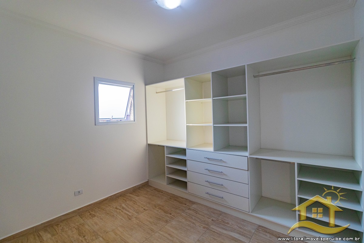 Casa no bairro Bougainvillée IV, Pós Linha
