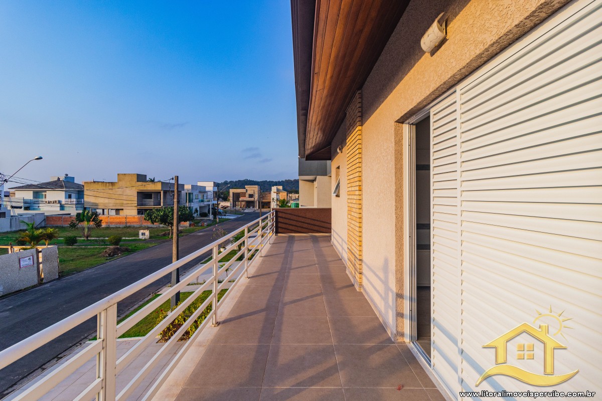 Casa no bairro Bougainvillée IV, Pós Linha