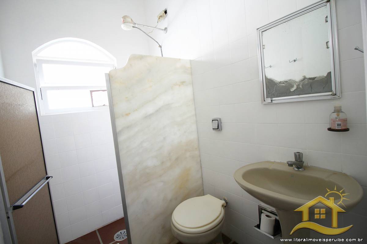 Casa no bairro Belmira Novaes, Lado Praia
