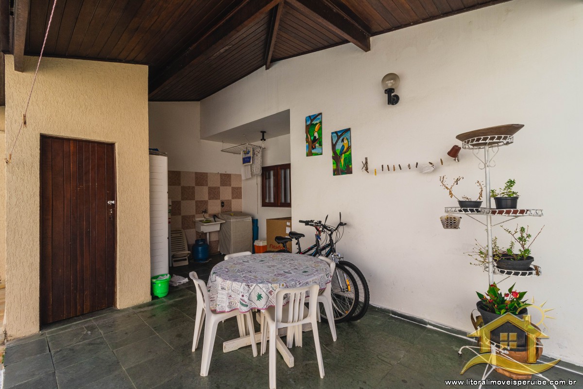 Casa no bairro Oásis, Lado Linha