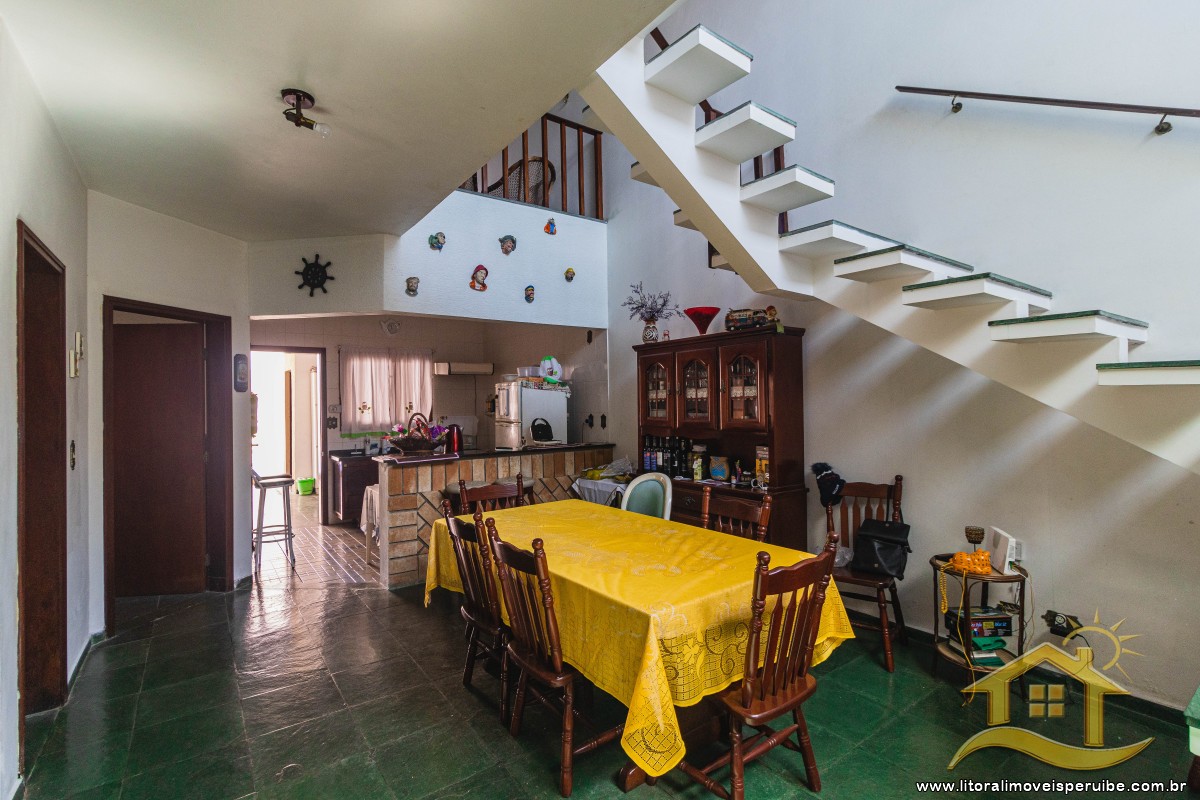 Casa no bairro Oásis, Lado Linha