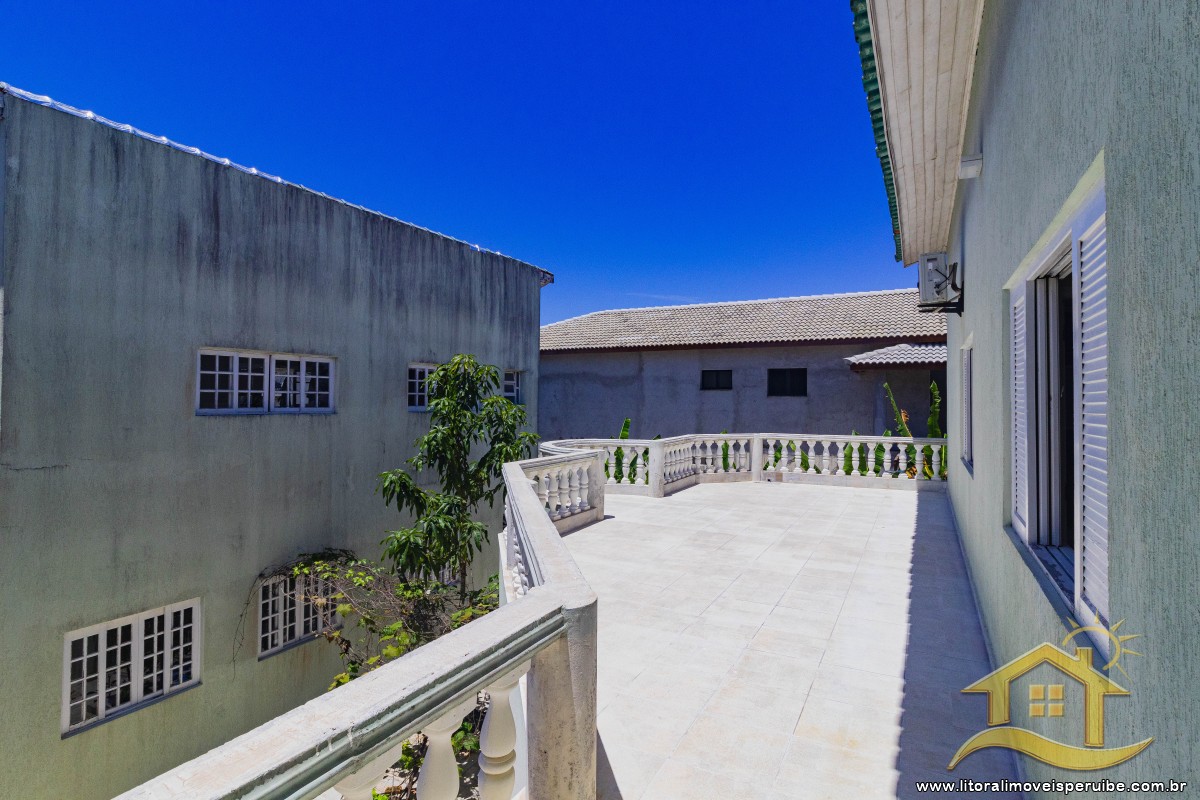 Casa no bairro Bougainvillée II, Lado Linha