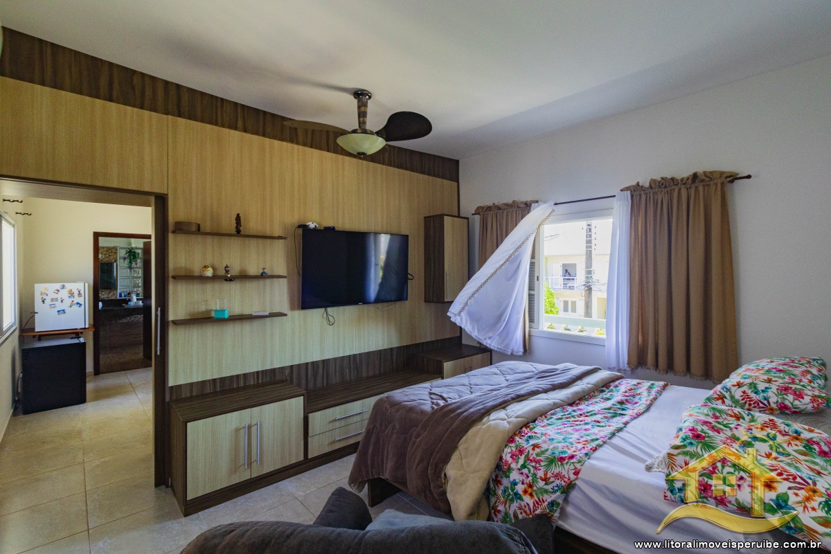 Casa no bairro Bougainvillée II, Lado Linha