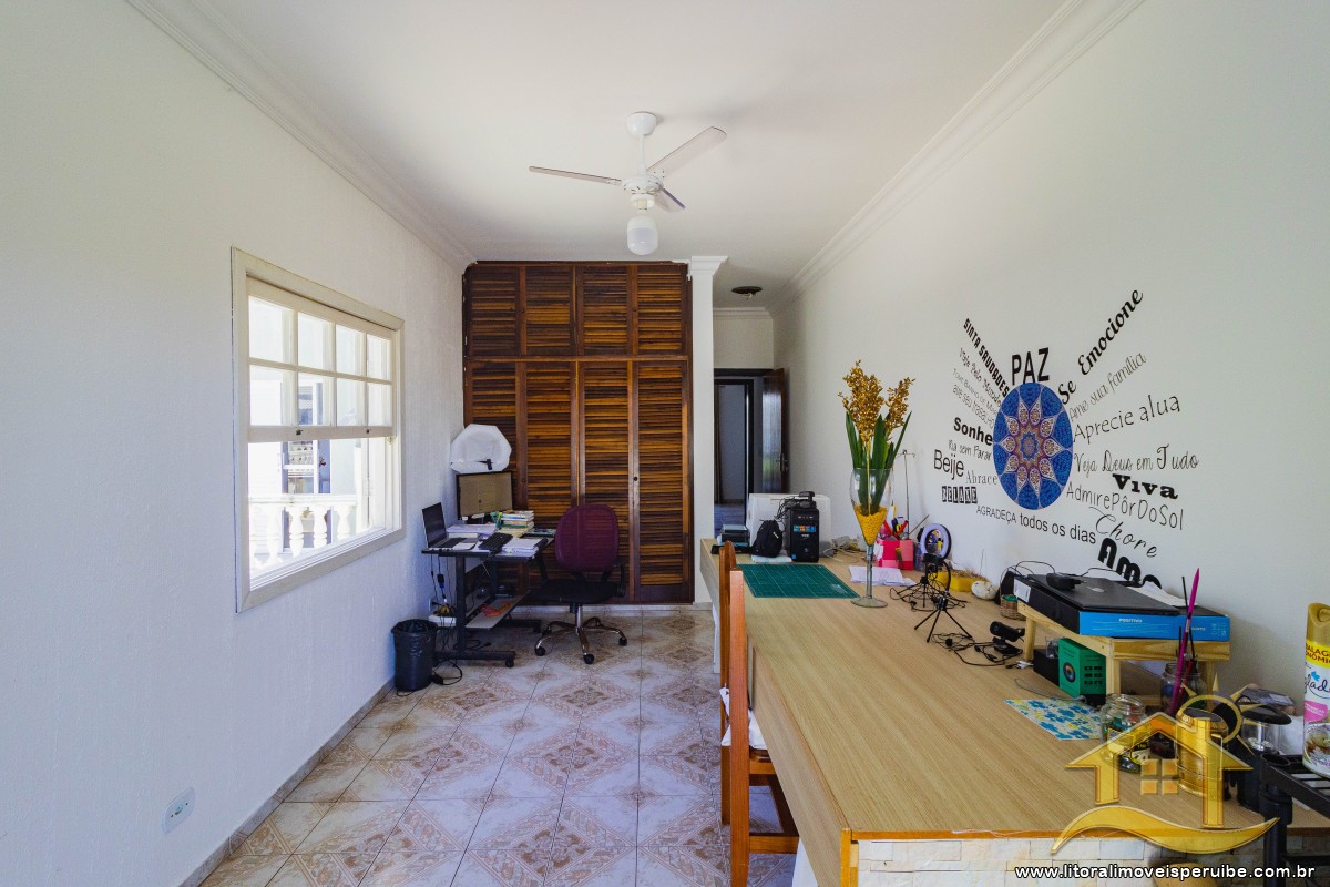 Casa no bairro Bougainvillée II, Lado Linha