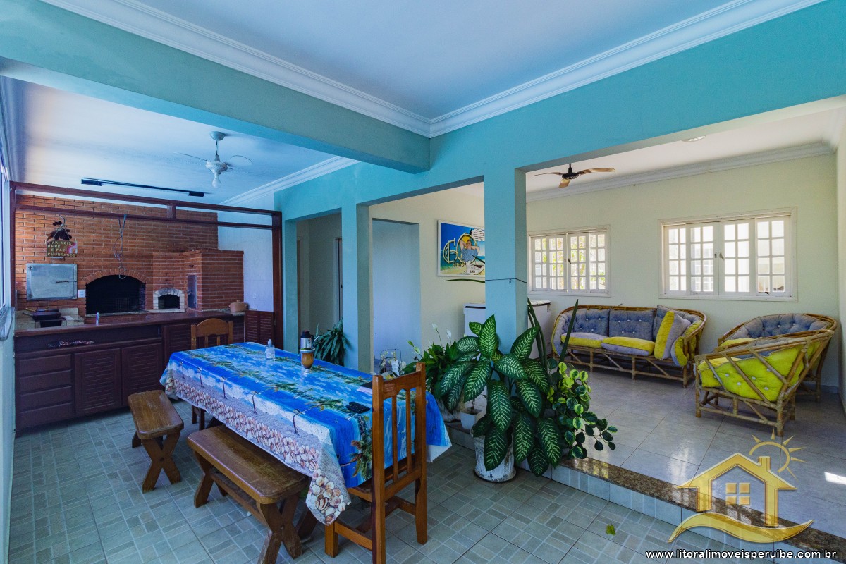 Casa no bairro Bougainvillée II, Lado Linha